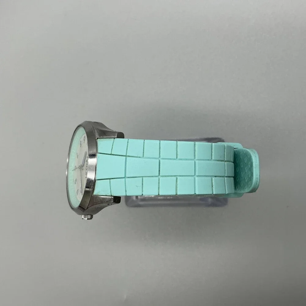 Rip Curl Echo Womens Watch 33mm Silver Tone Aqua Rubber Surf Date New Battery